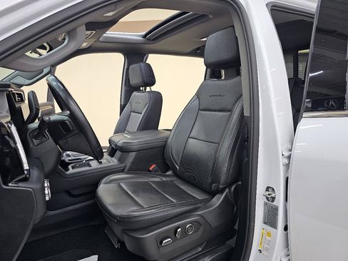Used 2024 GMC Sierra 2500 Denali w/ Technology Package AWD/4WD image 18