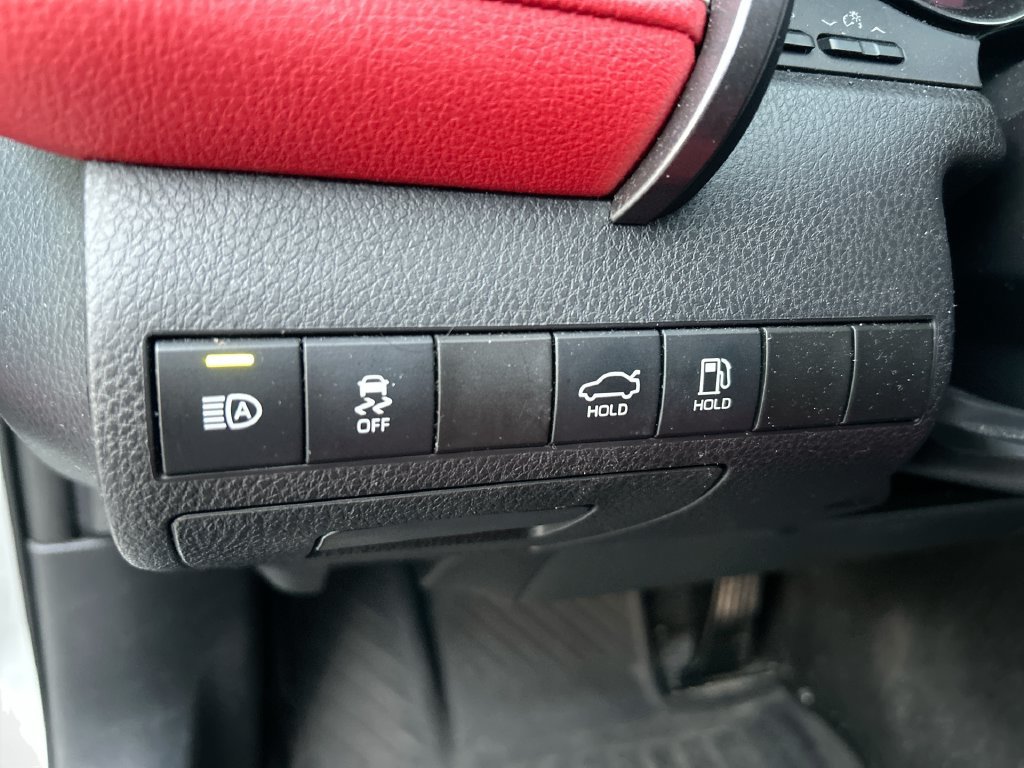 Used 2022 Toyota Camry XSE w/ Navigation Package FWD image 14