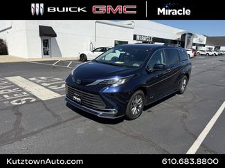 Used 2021 Toyota Sienna XLE w/ XLE Plus Package FWD video 1