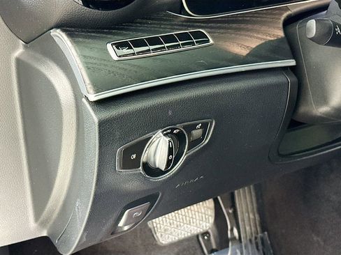 Used 2020 Mercedes-Benz E 350 Sedan image 10