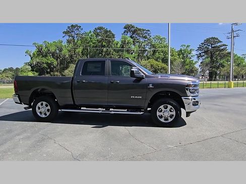 New 2026 RAM 3500 Big Horn AWD/4WD image 34