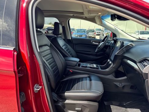 Used 2023 Ford Edge SEL w/ Convenience Package AWD/4WD image 3
