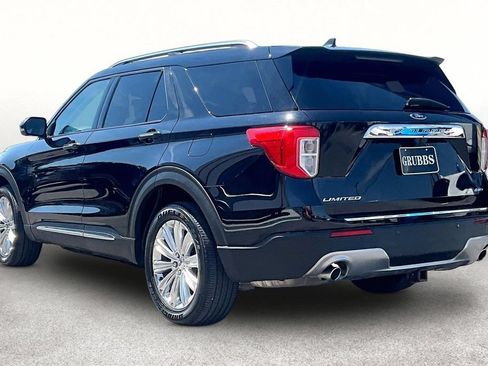 Used 2021 Ford Explorer Limited w/ Equipment Group 301A AWD/4WD image 14