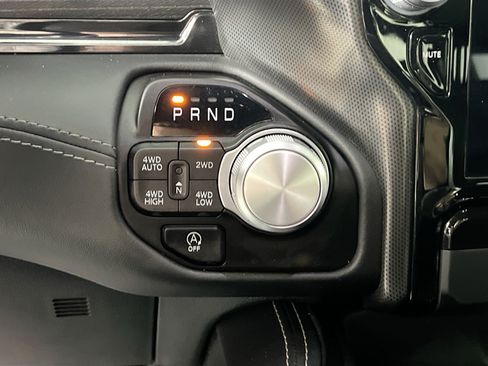 Used 2023 RAM 1500 Limited w/ Body Color Bumper Group AWD/4WD image 23
