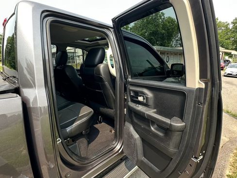 Used 2014 RAM 1500 Laramie w/ Convenience Group AWD/4WD image 18