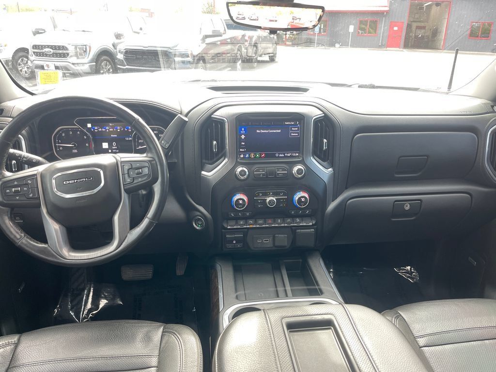 Used 2020 GMC Sierra 3500 Denali w/ Denali Ultimate Package AWD/4WD image 19