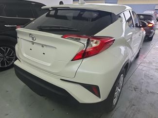 Used 2020 Toyota C-HR LE FWD video 2