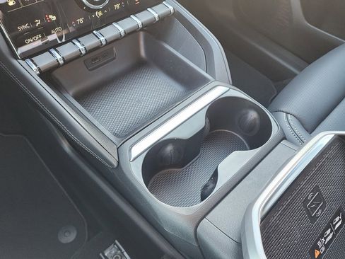 New 2026 GMC Terrain Elevation w/ Elevation Premium Package image 30