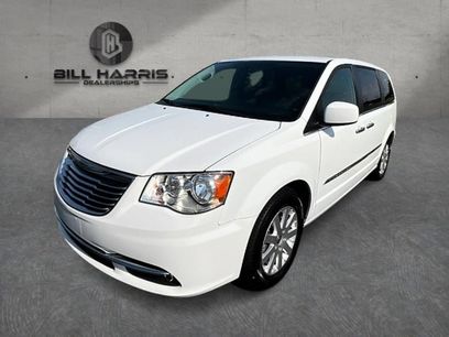 Used 2016 Chrysler Town & Country Touring w/ Driver Convenience Group