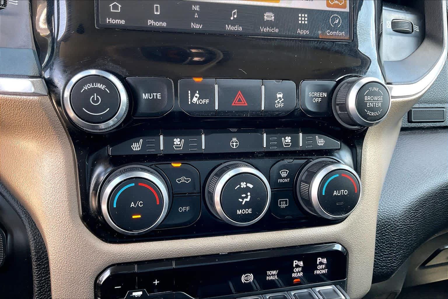 Used 2024 RAM 2500 Laramie w/ Safety Group AWD/4WD image 32