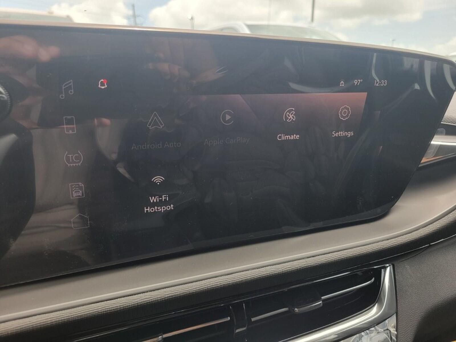 New 2026 Buick Envista Sport Touring FWD image 19