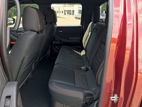 Used 2022 Nissan Frontier PRO-4X AWD/4WD image 10