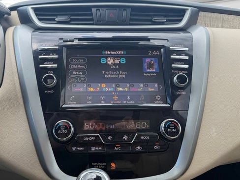 Used 2020 Nissan Murano SV w/ Premium Package AWD/4WD image 26