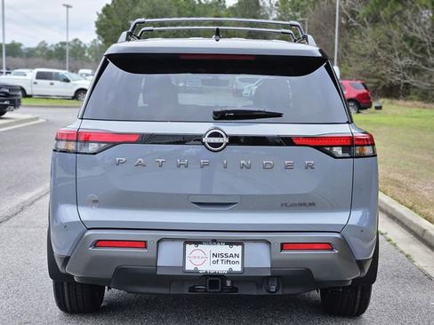 New 2026 Nissan Pathfinder Platinum image 5