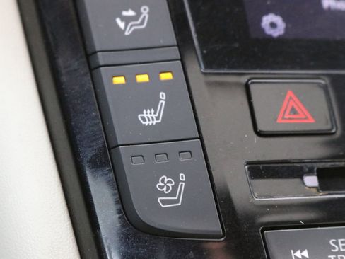 Certified 2021 INFINITI QX50 Autograph w/ Premium White Leather Package image 52