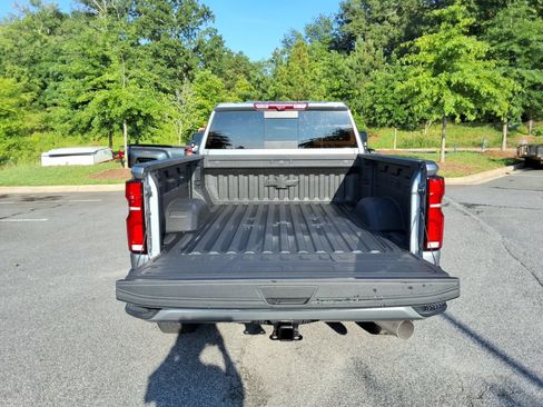 Used 2026 Chevrolet Silverado 2500 High Country w/ High Country Premium Package AWD/4WD image 17
