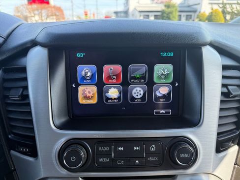 Used 2019 GMC Yukon SLT w/ Open Road Package image 16