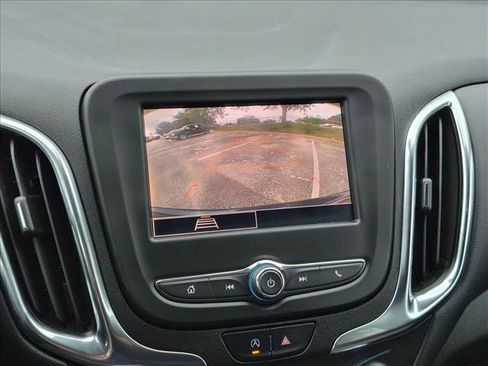 Used 2022 Chevrolet Equinox LT FWD image 13