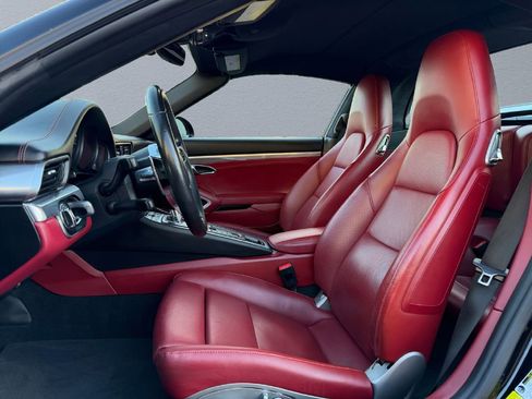 Used 2019 Porsche 911 Targa 4S image 18