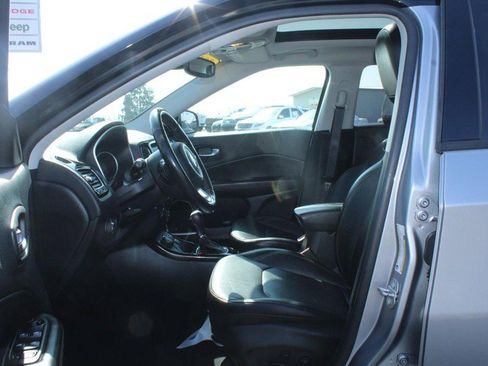 Used 2021 Jeep Compass Limited w/ Sun and Sound Group image 8