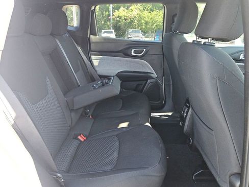 Used 2025 Jeep Compass Sport AWD/4WD image 14