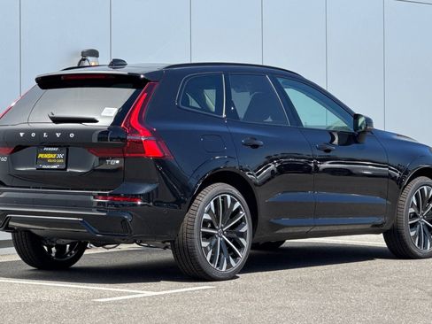 New 2026 Volvo XC60 T8 Ultra w/ Climate Package AWD/4WD image 5