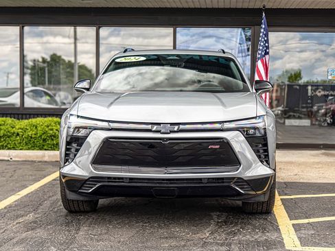Used 2024 Chevrolet Blazer EV RS AWD/4WD image 2
