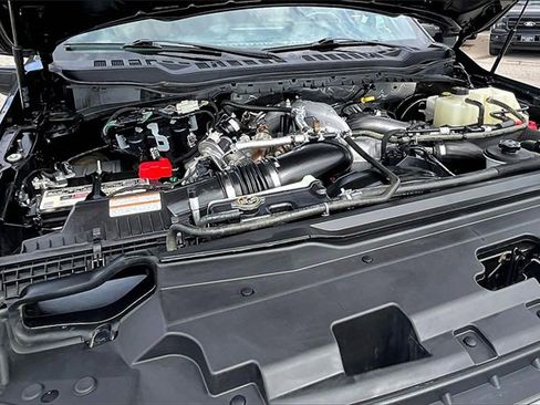 Used 2024 Ford F250 Lariat w/ Chrome Package image 8