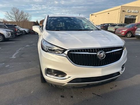 Used 2021 Buick Enclave Essence w/ Sound and Sites Package image 5