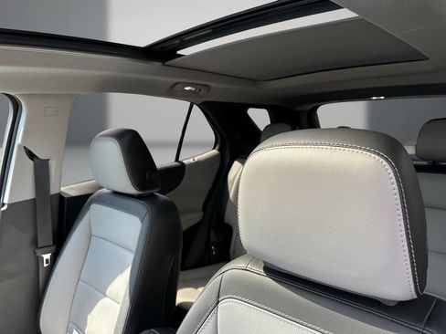 Used 2020 Chevrolet Equinox Premier FWD image 14