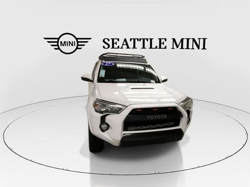 Used 2017 Toyota 4Runner TRD Pro image 3