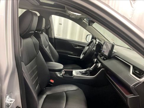 Used 2024 Toyota RAV4 Limited image 11