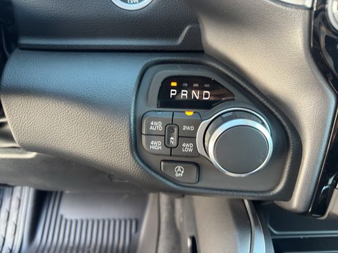 New 2026 RAM 1500 Big Horn AWD/4WD image 17