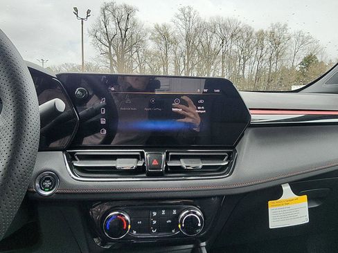 New 2026 Chevrolet TrailBlazer RS w/ Driver Confidence Package image 17