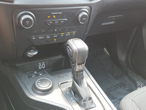 Used 2021 Ford Ranger XLT w/ Equipment Group 301A Mid AWD/4WD image 28