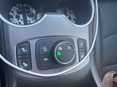 Used 2022 GMC Terrain AT4 w/ LPO, Floor Liner Package AWD/4WD image 16