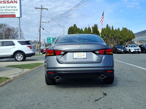 Used 2024 Nissan Altima 2.5 SR image 5
