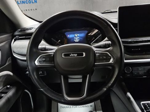 Used 2022 Jeep Compass Latitude AWD/4WD image 15