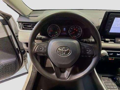 Used 2021 Toyota RAV4 XLE w/ Convenience Package AWD/4WD image 13