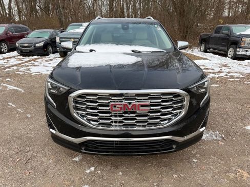 Used 2018 GMC Terrain Denali w/ Advanced Safety Package image 8