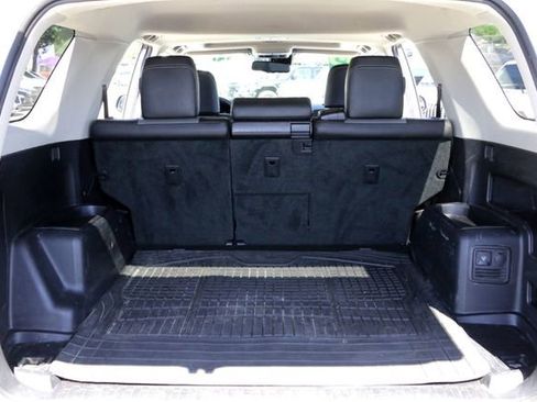 Used 2022 Toyota 4Runner SR5 Premium w/ Moonroof Package RWD image 27