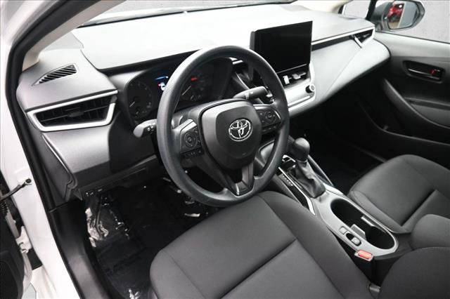 Used 2025 Toyota Corolla LE FWD image 8