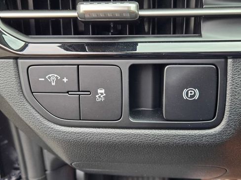 New 2026 Kia Sportage LX w/ LX Convenience Package FWD image 14