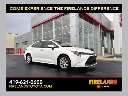 Used 2020 Toyota Corolla LE image 1