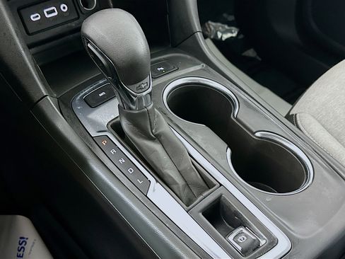 Used 2023 Chevrolet Equinox LT image 16