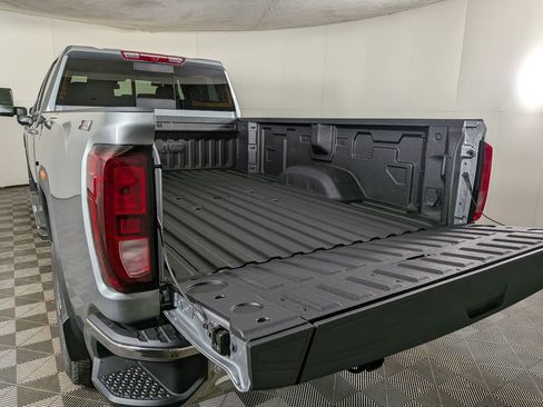 New 2026 GMC Sierra 2500 SLE w/ SLE Value Package; AWD/4WD image 10