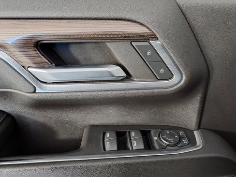 Used 2024 Chevrolet Silverado 3500 LT w/ Z71 Off-Road Package image 14