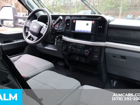 Used 2025 Ford F350 XLT image 22