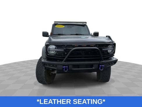 Used 2021 Ford Bronco Black Diamond image 4