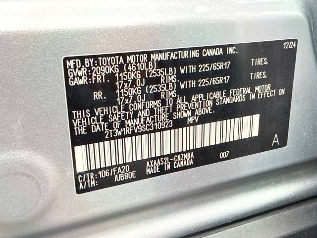 Used 2025 Toyota RAV4 XLE FWD image 30